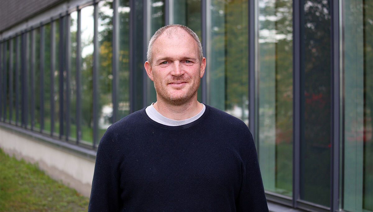 Niels Lassen, sjefrådgiver Energi og inneklima, Ph.D. Skanska Teknikk. Foto Simien AS Niels Lassen, sjefrådgiver Energi og inneklima, Ph.D. Skanska Teknikk. Foto Simien AS