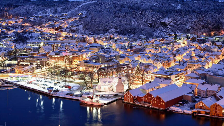 Julebyen Egersund sett fra drone