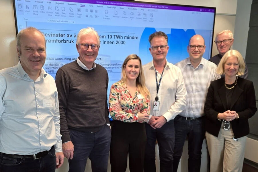 Et utvalg av initiativtakerne bak rapporten fra Thema: Bård Baardsen (Novap), Tore Strandskog (NHO Elektro), Linda Ørstavik Öberg (Huseierne), Espen Rønning (VKE), Oddvin Breiteig (NHO Elektro), Ketil Krogstad (NBBL) og Marianne Wætnes Røiseland (RørNorge). EL og IT Forbundet og Elektroforeningen var ikke tilstede da bildet ble tatt.