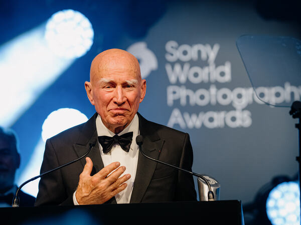 I 2024 ble Sabastião Salgado hedret med prisen «Outstanding Contribution to Photography» 