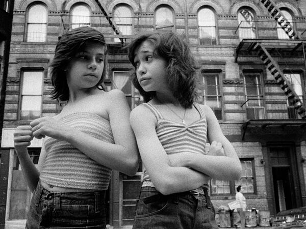 Dee and Lisa on Mott Street, Little Italy, New York City, 1976 / © Susan Meiselas / Magnum Photos