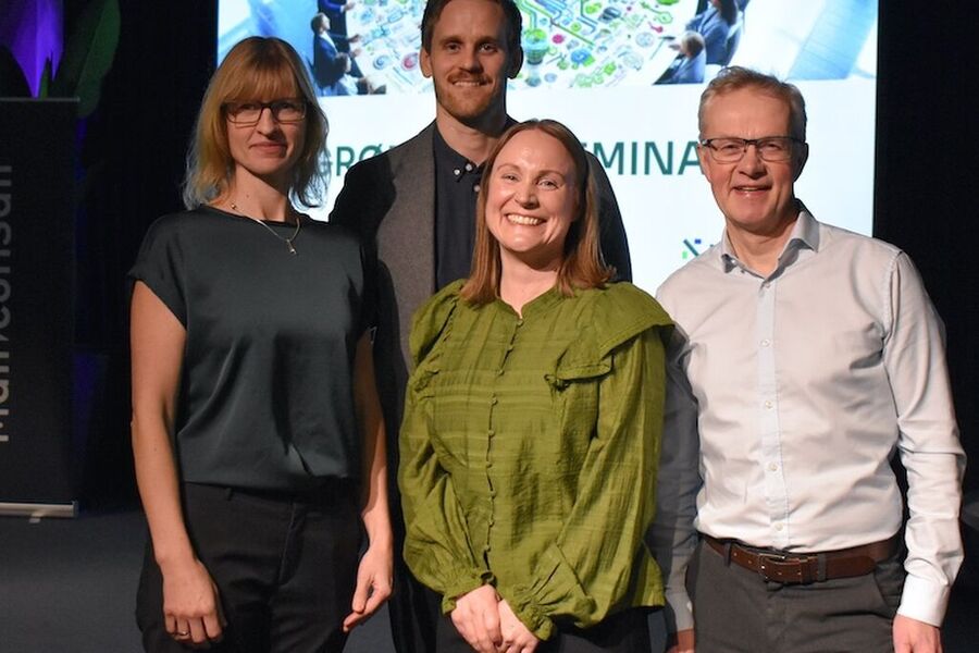 Prosjektet Grønn VVS har lansert en ny veileder for klimagasskutt. Anna Marwig og Anders Liaøy fra Multiconsult, er sammen med Line Karlsen (Höegh Eiendom) og Mads Mysen (GK) noen sentrale aktører i prosjektet. Foto: Cato A. Mørk/Multiconsult