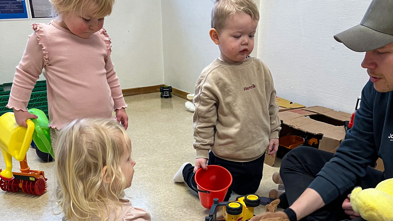 Voksne og barn sammen