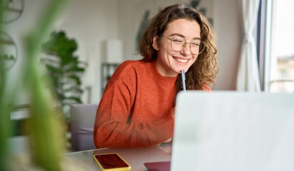 digitalt kurs shutterstock_2226115233