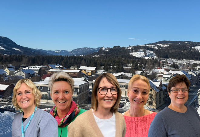 F.v. Lisbeth Myrvang, Hilde Lindahl, Bente Øverby, Unn Silje Brattsveen og Liv Solveig Alfstad