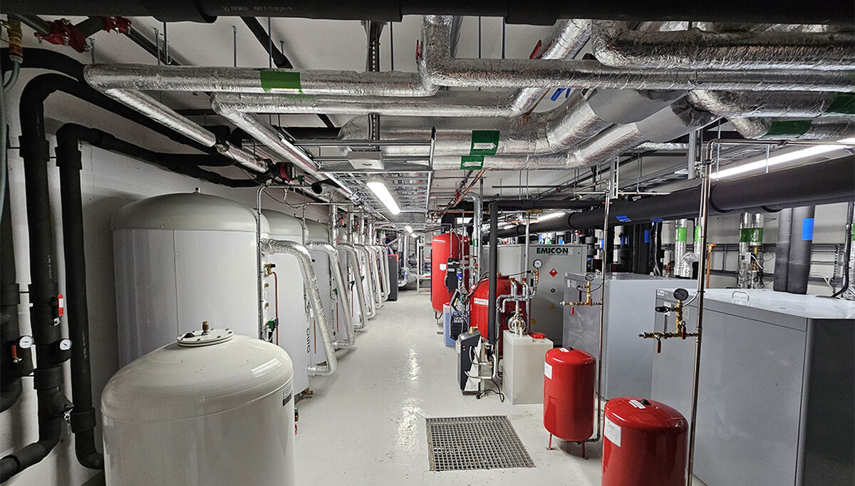 Bravida har utviklet energisentralen til det innovative boligprosjektet Gartnersletta i Trondheim. Prosjektet er verdens første i sitt slag – boliger som produserer mer energi enn de bruker. Foto: NTE