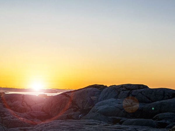Sol over Eigerøy