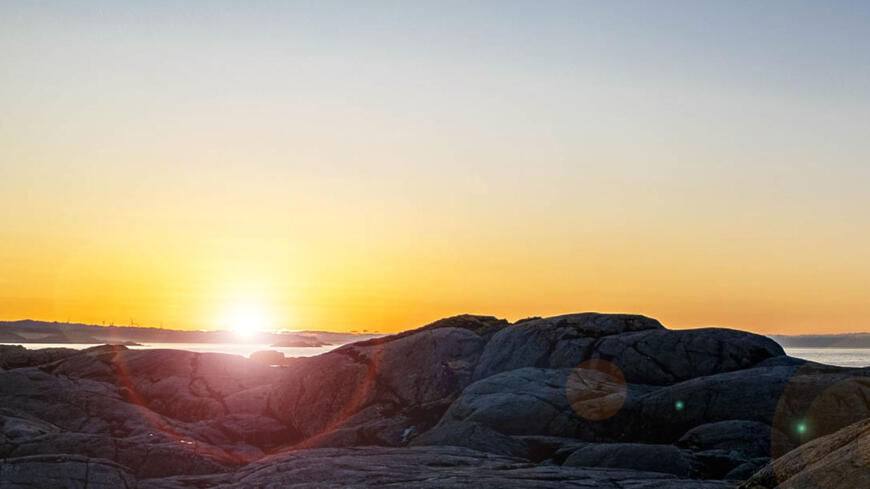 Sol over Eigerøy