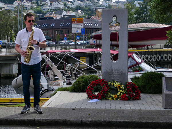 Musikk ved minnesmerket