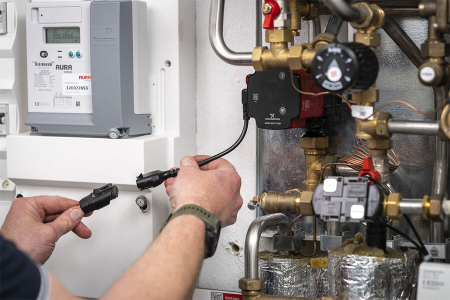Grundfos har lansert sirkulasjonspumpen ALPHA2 GO, som gjør det svært enkelt for rørleggerne å stille den inn for optimal drift. Dette er en betydelig oppgradering melder Grundfos. Peter Winding