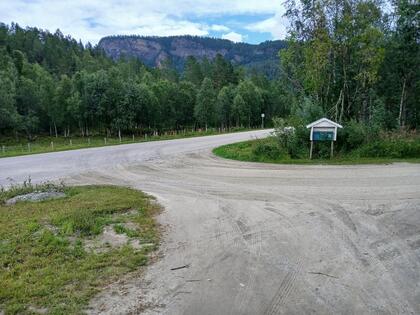 Bilde av innkjøring til omkjøringsveien fra Krokseng via FV851.