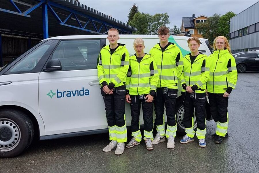 Totalt er det nå 551 lærlinger i Bravida, som er en liten økning fra totalantallet på 541 i 2024. Foto: Bravida