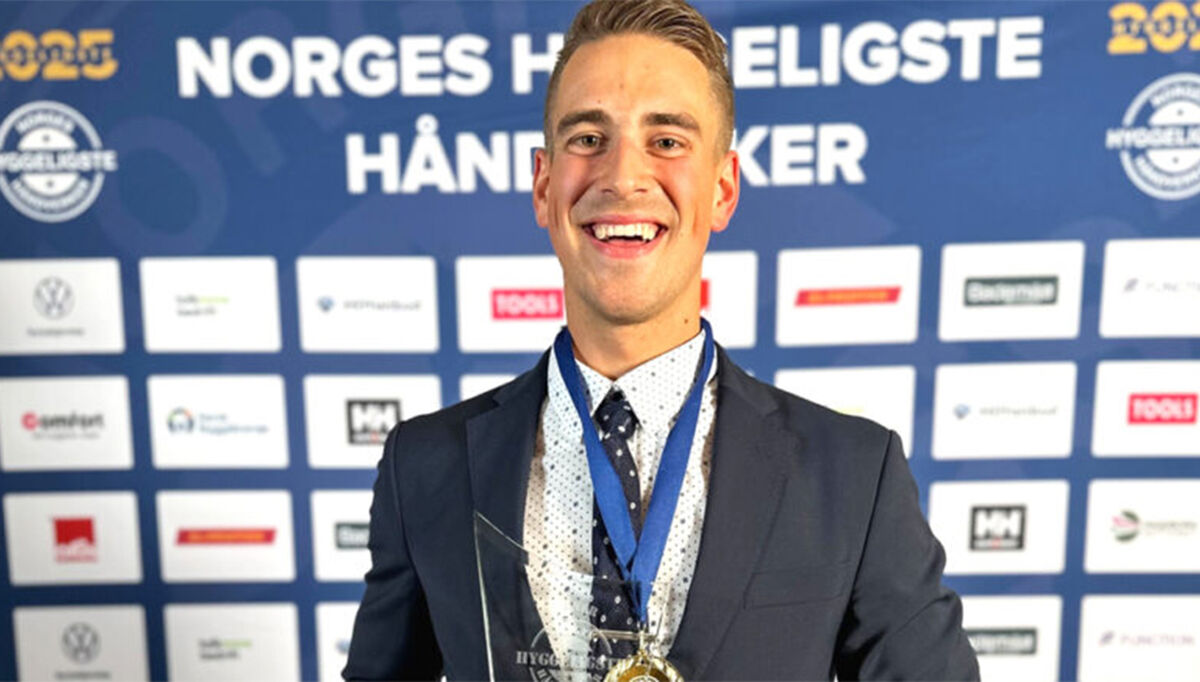 GJEVESTE PRIS. Vinneren av Norges Hyggeligste Håndverker 2025 ble kåret lørdag, og det ble rørlegger Dag Olav Håkedal fra Birkeland og rørleggerfirmaet Odd Håkedal AS . (Foto: NTB/David Lunde).