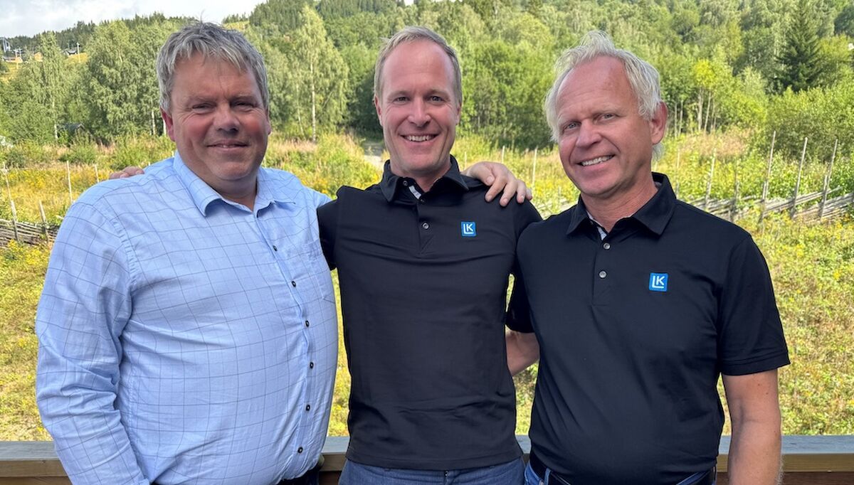 Thomas Strand sammen med Petter Karlberg og Arvid Aalen. Foto: LK Systems