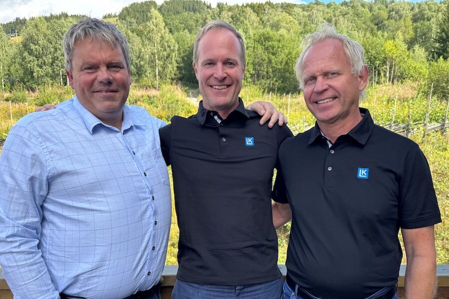 Thomas Strand sammen med Petter Karlberg og Arvid Aalen. Foto: LK Systems