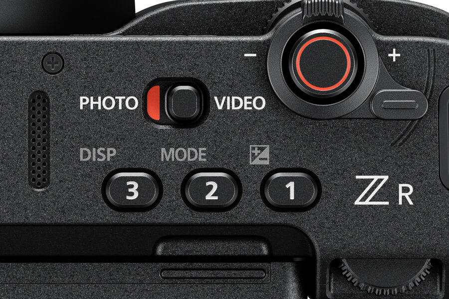 ZR_button_closeup__ __Nikon Z R CInema