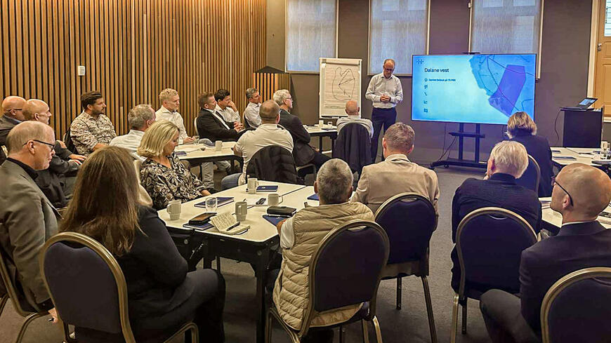 Deltakere på møtet som ble holdt på Grand hotell