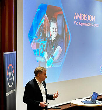 Kjedeleder Øystein Opdal åpnet samlingen med å fortelle om VVS Fagmanns status per 2025, og hvilke ambisjoner kjeden har for de nærmeste to årene. Anders Eknes Bilde uten bakgrunn - 1