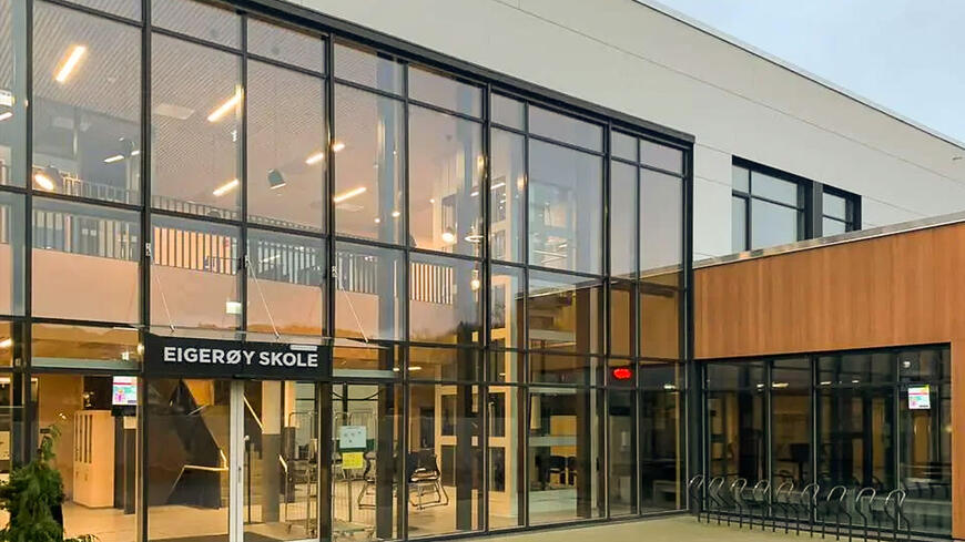 Inngangen til Eigerøy skole i Eigersund