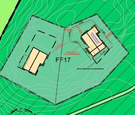 Utsnitt fra situasjonskartet. Stiplet svart linje rundt hytten viser eksisterende byggegrense. Rød linje viser forslag til ny byggegrense.