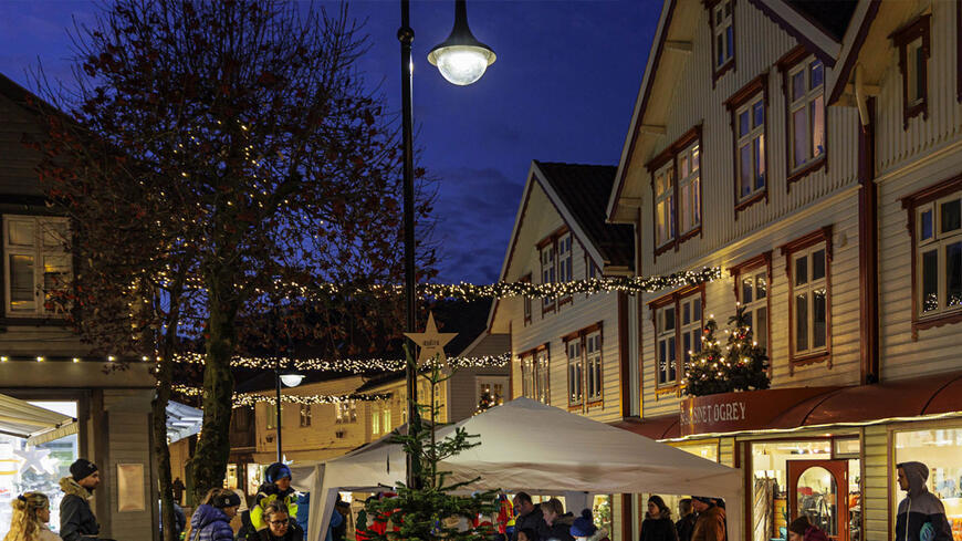 Bilde fra julebyen - gågaten