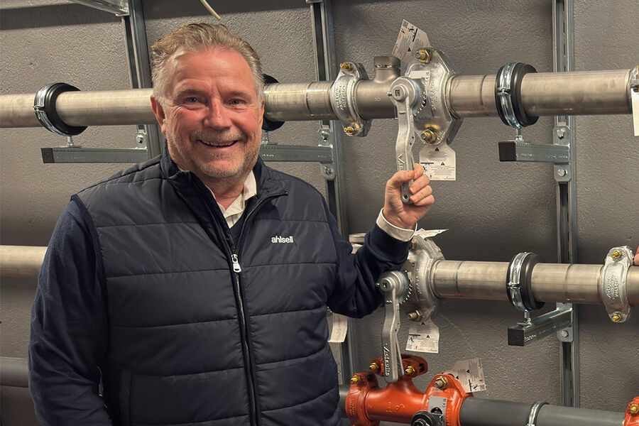 Cato Andersen, segmentsjef, sprinkler og rillesystem i Ahlsell Norge, påpeker viktigheten av å være tilstede på denne type konferanse. - Vi får vist frem en unik produktrange som representerer oss som en leveringsdyktig partner fra A til Å innenfor dette segmentet.