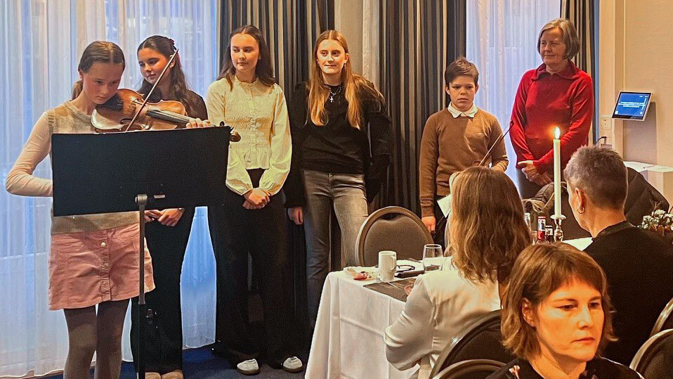 underholdning for de fremmøtte