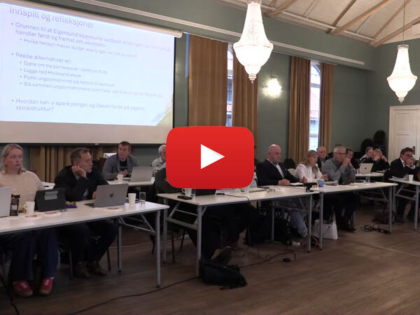 kommunestyret har møte i sangerlosjen