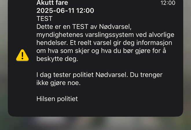 Bilde av hvordan en varsel kan se ut på mobilen. Screenshot av mobil, Bardu kommune.