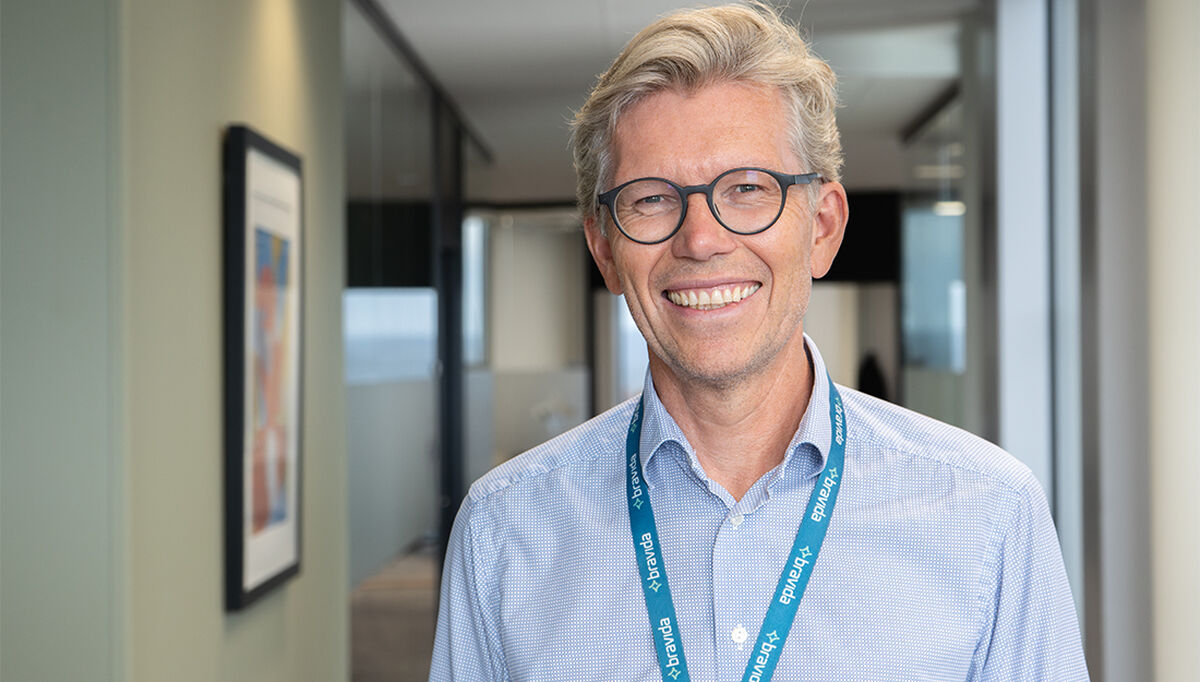 Tore Bakke, adm.direktør i Bravida, peker på flere ting som må tas tak i, skal vi for at vi skal få fart på bolig- og næringsbygg igjen. - I tillegg er det er et enormt etterslep på både vedlikehold og ikke minst tiltak innen energibesparelser som absolutt burde vært igangsatt. Dette er tiltak som det må skje noe på for å få fart på byggebransjen og mer verdiskapning, sier han. Tore Bakke, adm.direktør i Bravida peker på flere ting som må tas tak i, skal vi for at vi skal få fart på bolig- og næringsbygg igjen. - I tillegg er det er et enormt etterslep på både vedlikehold og ikke minst tiltak innen energibesparelser som absolutt burde vært igangsatt. Dette er tiltak som det må skje noe på for å få fart på byggebransjen og mer verdiskapning, sier han.