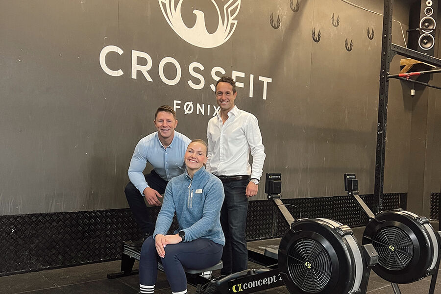 – Trening skaper både god helse og god business, sierTom Fjordvang, Business Development Manager Norway & Sweden i Resideo (t.h.), Øyvind Blikstad, daglig leder i Enøkgrossisten og Emily Oxford, daglig leder i CrossFit Fønix i Drammen.
