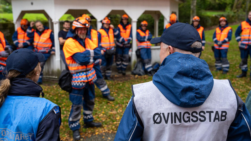 Totalforsvaret ute i felten på trening