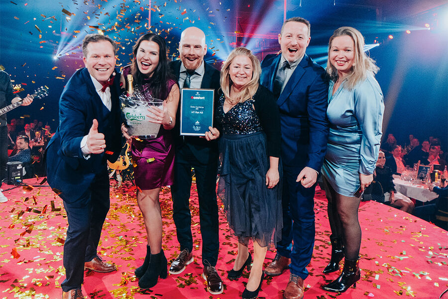 HT Rør AS – en verdig vinner av Årets Comfortør. Fra venstre: Kjededirektør Comfort Vidar Skoglund, selger Christine Karlsen, daglig leder/eier Odd Harald Johansen, butikksjef Maria Fernlund, prosjektleder/eier Tom Erik Nyborg, og bedriftsutvikler Comfort Therese Hardarsson. Foto Nicolai Solbakk Willumsen