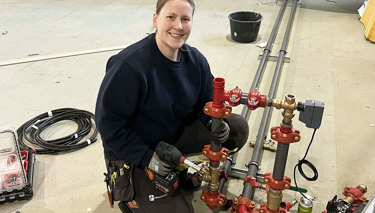 Lærling Benedicte Gabrielsen i Eriksen & Jensen AS. Foto: Eriksen & Jensen AS