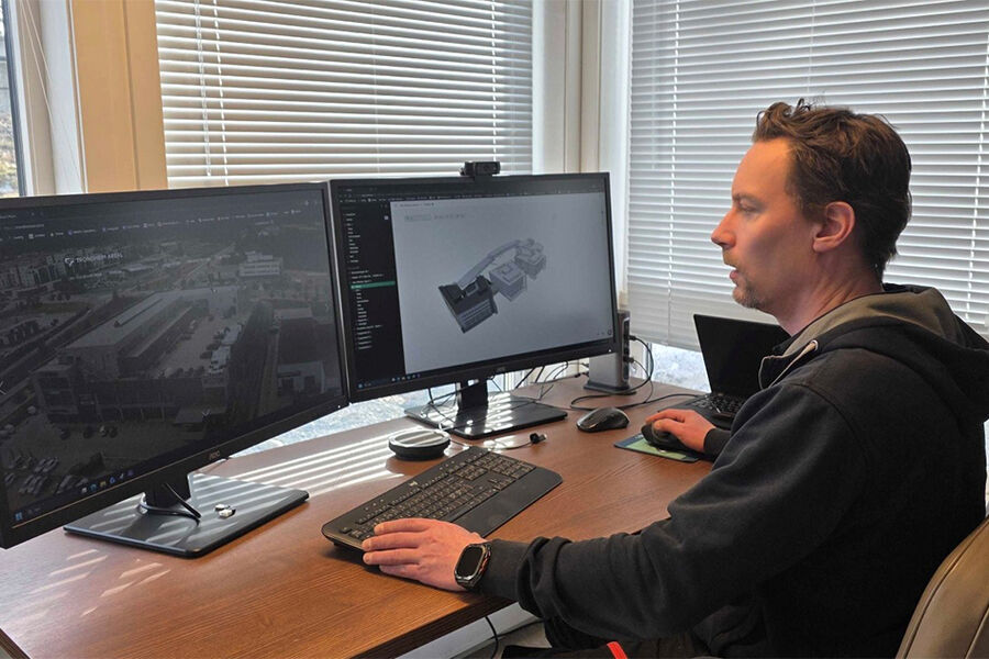 For å nå klimamålene i Parisavtalen må vi kutte energibruken i byggene våre. Jørund Mohn fra Trondheim Areal ser fram til at den nye dataplattformen vil sammenstille spredt bygningsinformasjon til et ferdig beslutningsgrunnlag. Foto: Autility