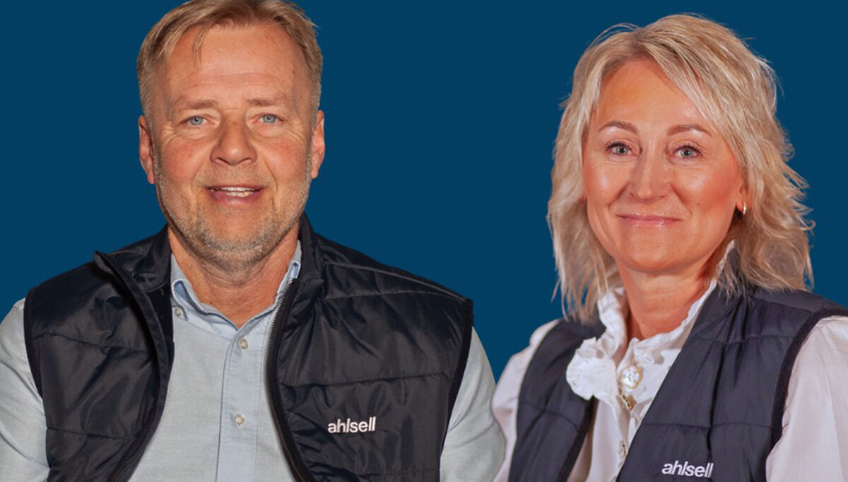 På bildet: Per Arne Heggen, divisjonssjef, Ahlsell Norge, og Therese Bjelde, divisjonsdirektør, Ahlsell Norge.