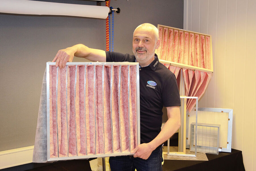 Per Ove Hyrve, salgsleder i Interfil AS, forteller at Interfil har satt i gang et stort testregime på fabrikken, som tar for seg både våre egne filter og  produkter fra et utvalg importfirmaer