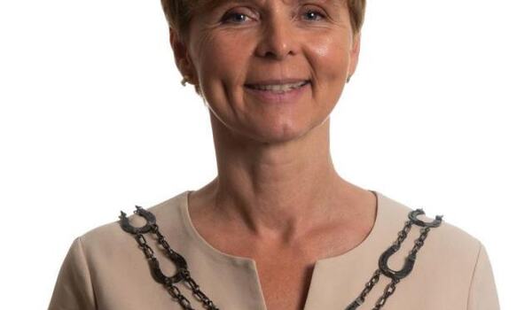 ordforar-inger-lise-med-ordforarkjede