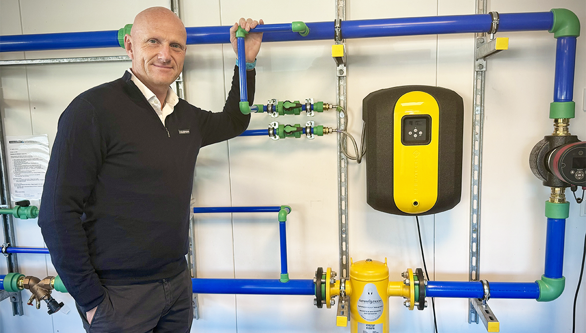 – Vi har satt sammen en pakke av produkter og tjenester som vi mener er ganske unik i markedet. Nå handler det om å utvikle oss videre og møte behovene der ute, sier Kenneth Riisa, avdelingsleder for Prefab og vannbehandling i Armaturjonsson.