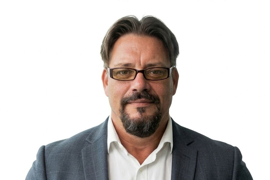 – Ut mai måned har vi et lanseringstilbud på smart og energieffektiv overvåkning av pumpen(e) din(e) der du som privatperson kan velge å få full kontroll på driften fra din egen mobiltelefon, sier Paal Andersen i Sulzer. – Ut mai måned har vi et lanseringstilbud på smart og energieffektiv overvåkning av pumpen(e) din(e) der du som privatperson kan velge å få full kontroll på driften fra din egen mobiltelefon, sier Paal Andersen i Sulzer.