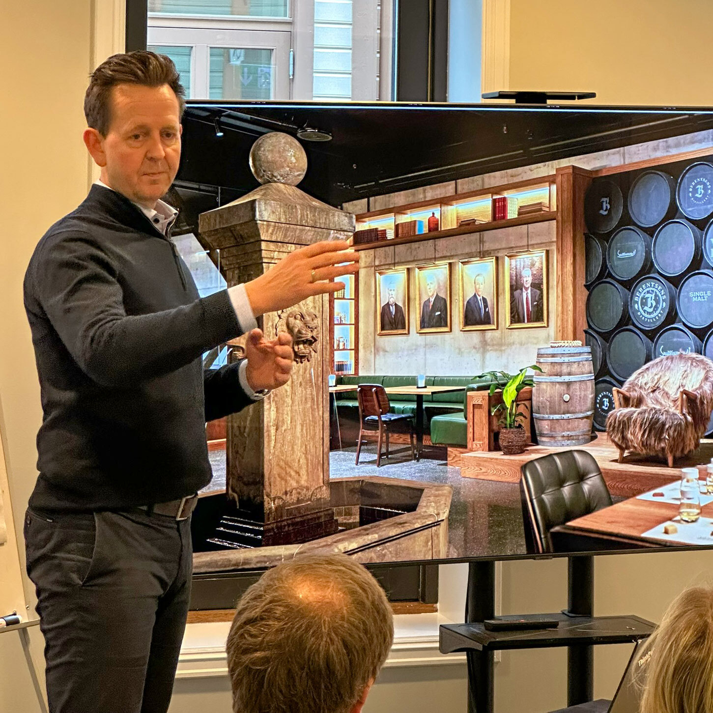 Jone Fra Berentsen forteller om deres arbeid