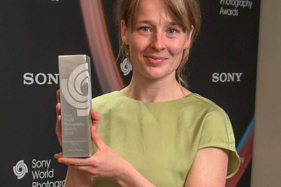 IMG_E6610_1-60 sec at f - 1,8_ ISO 250_iPhone 16 Pro back triple camera 6