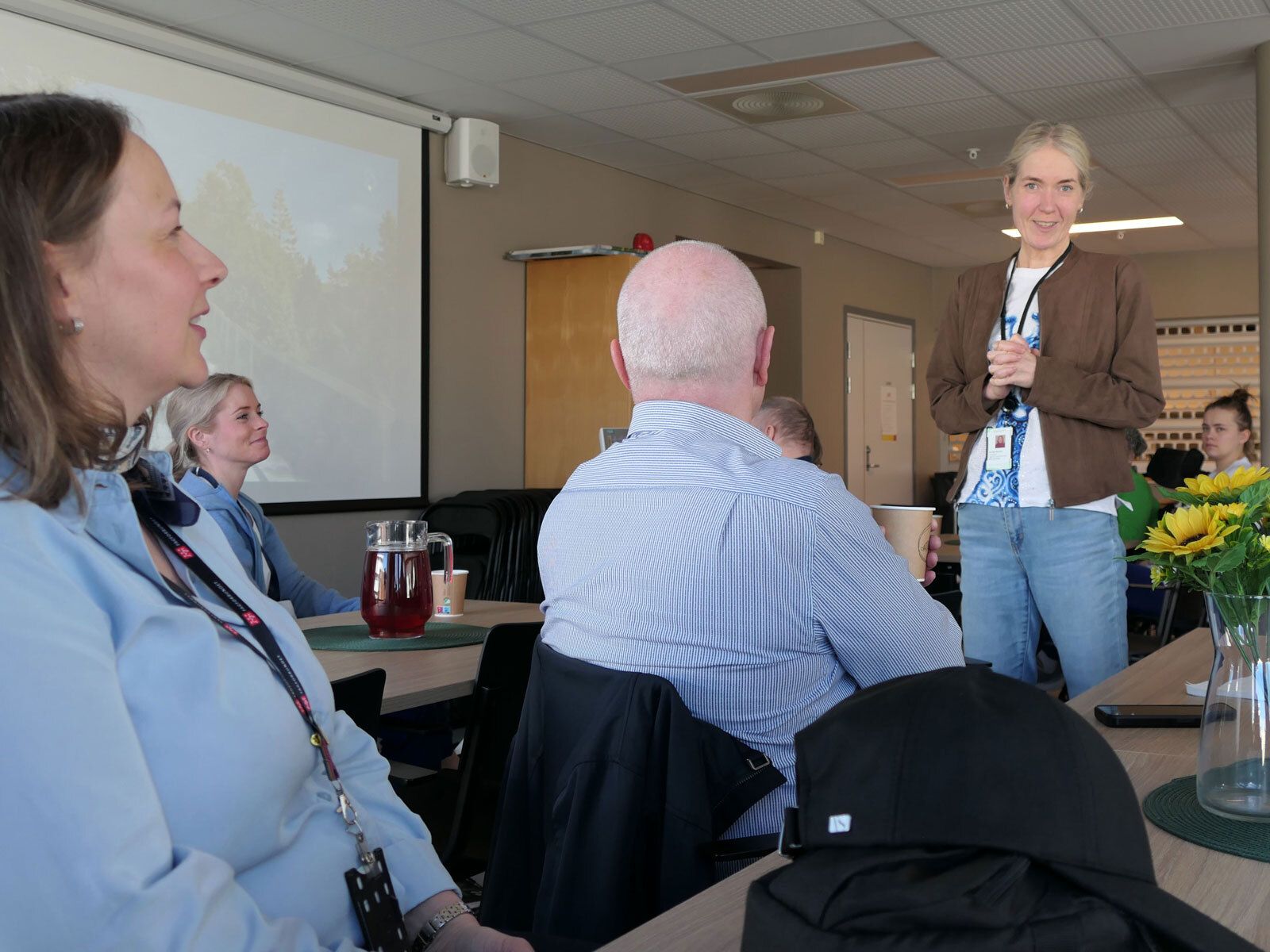 Det holdes taler og takk for de fremmøtte