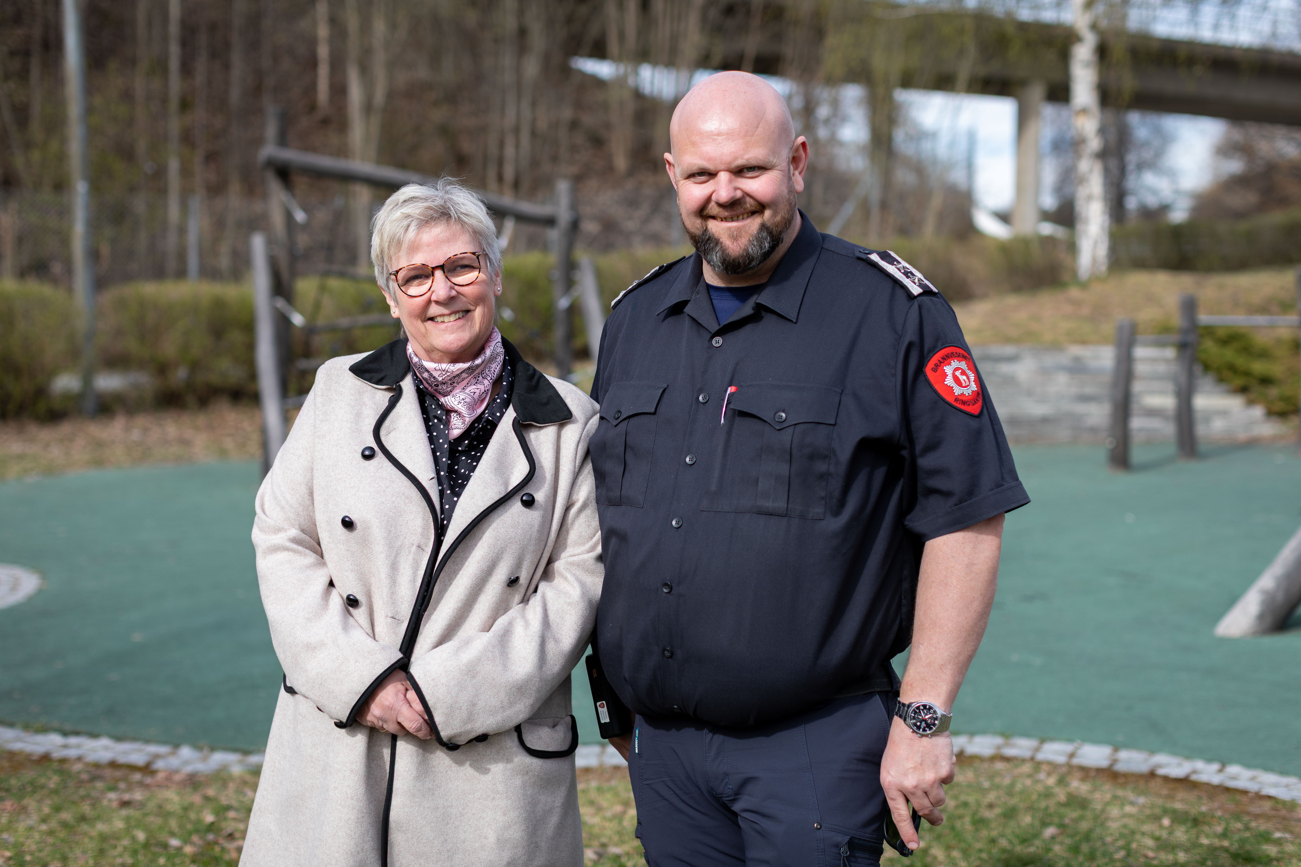 Beredskapskoordinator i Ringsaker kommune, Astrid Finneid, og leder forebyggende fra Ringsaker brannvesen, Tommy Simensen.