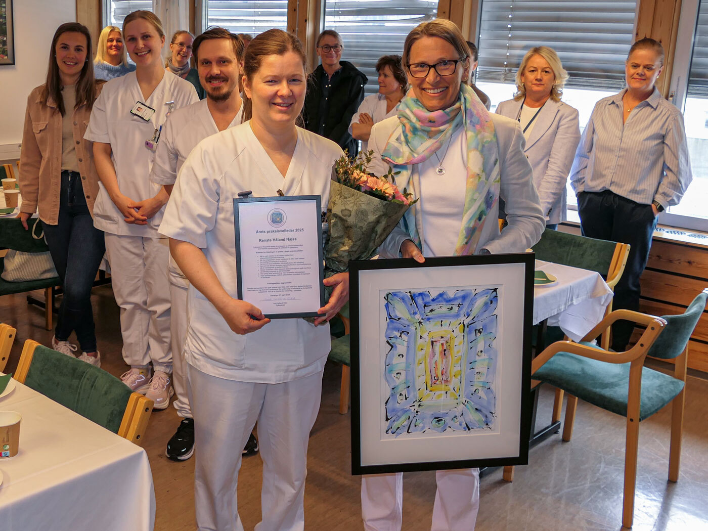 Diplom og bilde var en del av prisen