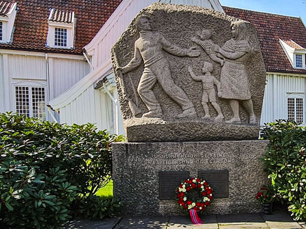 Minnesmerke over de som falt under den andre verenskrig i Egersund