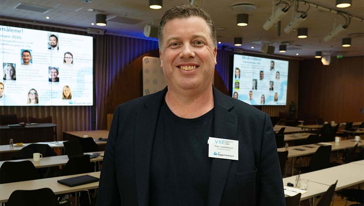 Markedet for å konvertere bygg på over 500 kvadratmeter til vannbåren varme kan komme helt opp i 140 milliarder kroner, fortalte Thorn Fredrik Hemsen på enøk-konferansen.