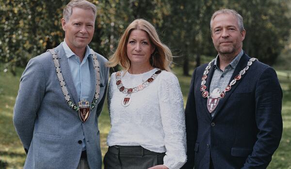 Ordfører Harald Tyrdal, Lunner. Ordfører Gunn Elisabeth Alm Thoresen, Gran. Ordfører Morten Lafton, Jevnaker. Foto av Herman Drayer - KG Studio