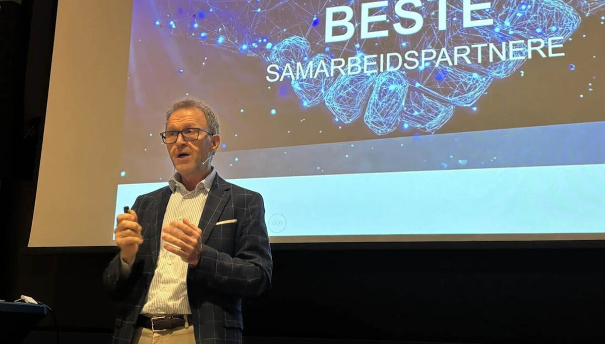 Lars Tendal under sitt foredrag på generalforsamlingen til RørNorge.sist uke. Foto: RørNorge Lars Tendal under sitt foredrag på generalforsamlingen til RørNorge.sist uke. Foto: RørNorge