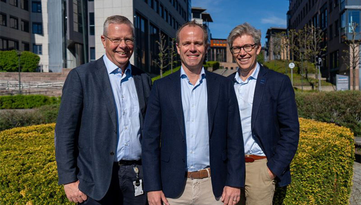 På bildet ser vi fra venstre, Asle Randen (adm.direktør Backe Entreprenør AS og styremedlem i DC Nordic AS), Mårten Skällenäs (adm. DC Nordic AS) og Tore Bakke (adm.dir. Bravida Norge AS) På bildet ser vi fra venstre, Asle Randen (adm.direktør Backe Entreprenør AS og styremedlem i DC Nordic AS), Mårten Skällenäs (adm. DC Nordic AS) og Tore Bakke (adm.dir. Bravida Norge AS)